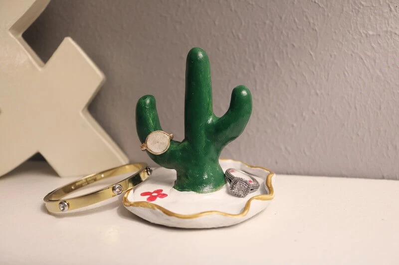 DIY Cactus Jewelry Holder made using Activ-Clay